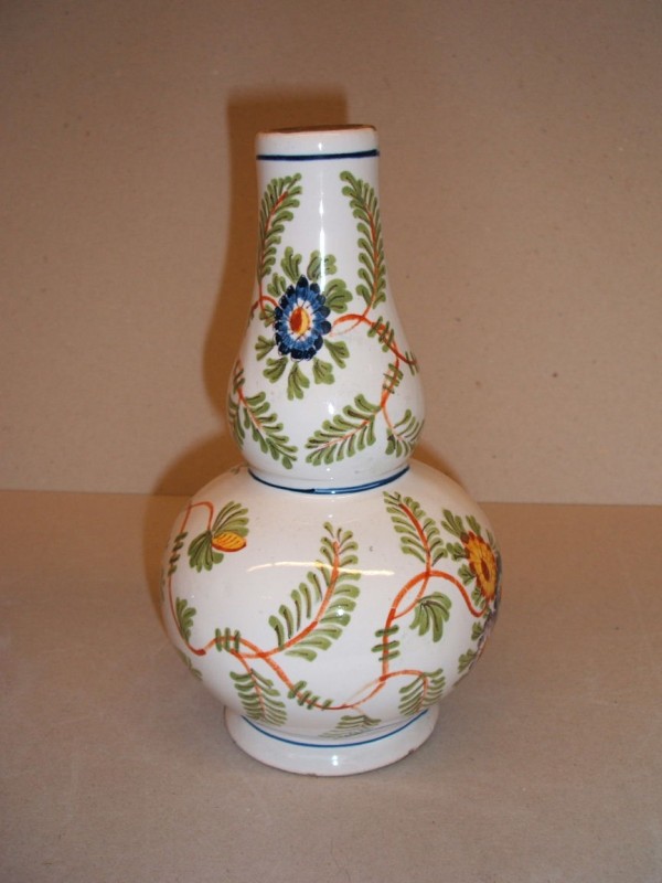 Fles met floraal decor; model Popta servies